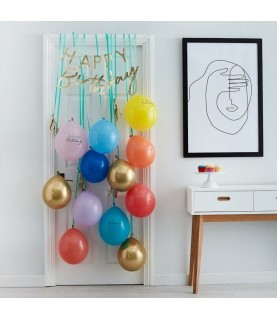 Hintergrunddeko Luftschlangen & Luftballons in Pastellfarben
