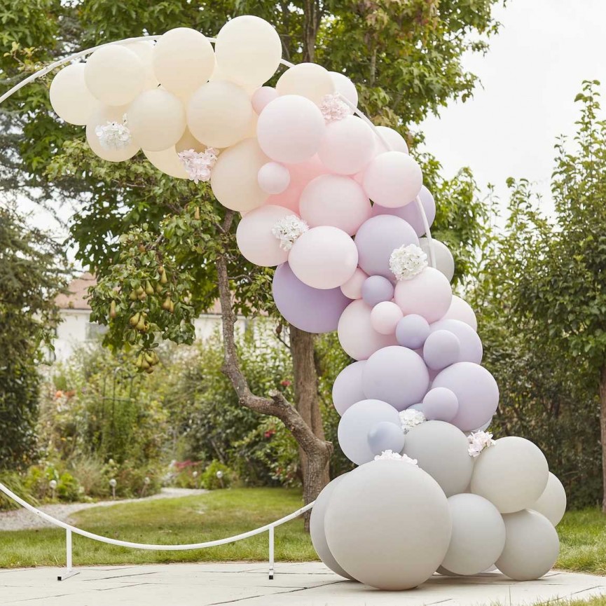 Arche de Balllons Rose, Lila & Gris avec Hortensias (Kit luxe)